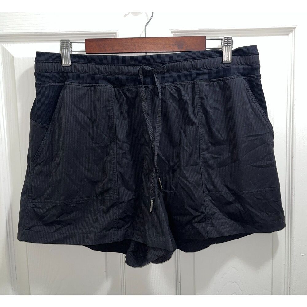Lululemon Dance Studio High-Rise Short 3.5" Size 12 Black Athletic Loungewear - Picture 3 of 7